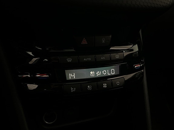 Peugeot 2008 21 of 30