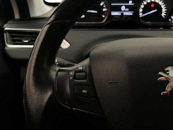 Peugeot 2008 16 of 30