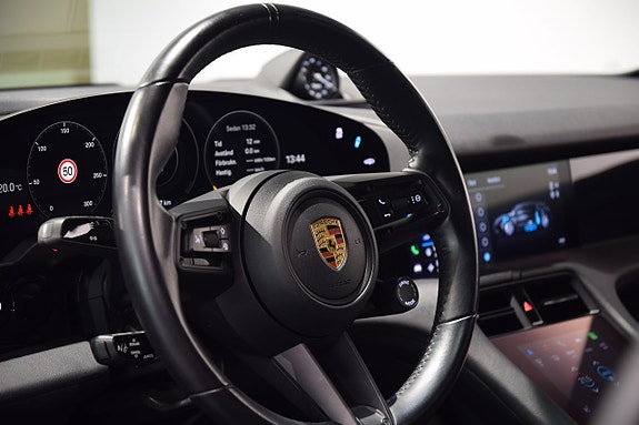 Porsche Taycan 4 5 of 16