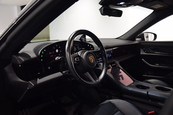 Porsche Taycan 4 4 of 16