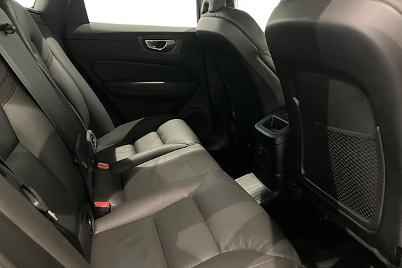 Volvo XC60 9 of 21