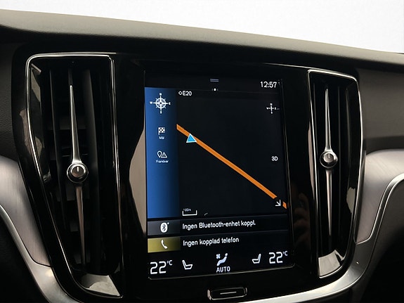 Volvo V60 Cross Country 20 of 30