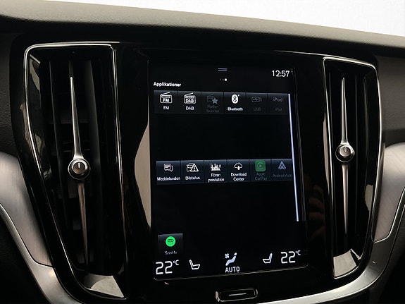 Volvo V60 Cross Country 21 of 30