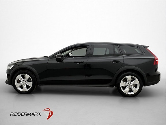 Volvo V60 Cross Country 5 of 30