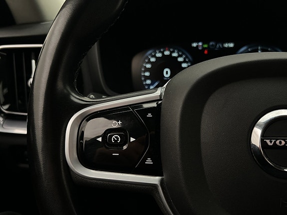 Volvo V60 Cross Country 16 of 30