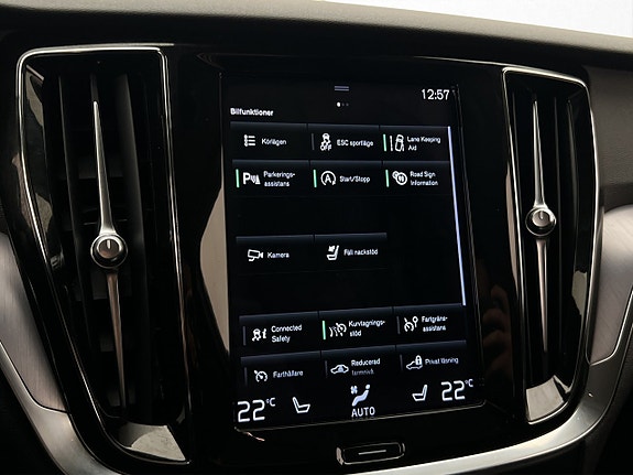 Volvo V60 Cross Country 22 of 30