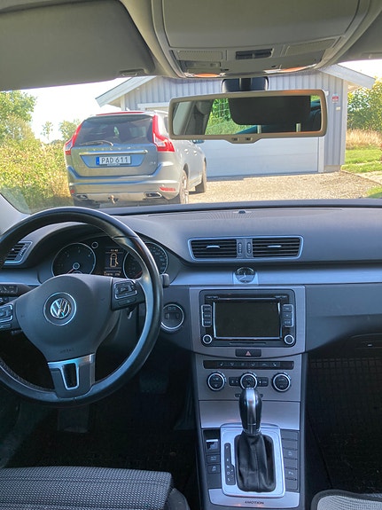 Volkswagen Passat 3 of 5