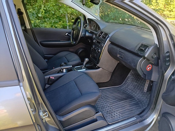 Mercedes-Benz A160 13 of 17