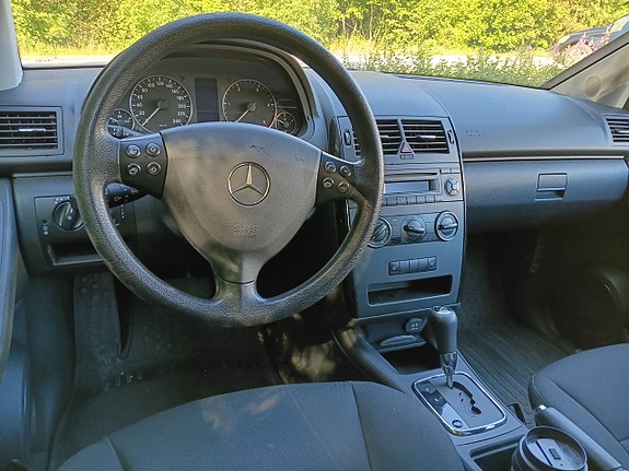 Mercedes-Benz A160 11 of 17