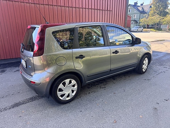 Nissan Note 4 of 6