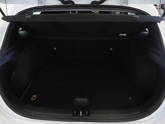 Kia Ceed 10 of 23