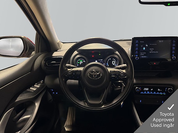 Toyota Yaris 9 of 13