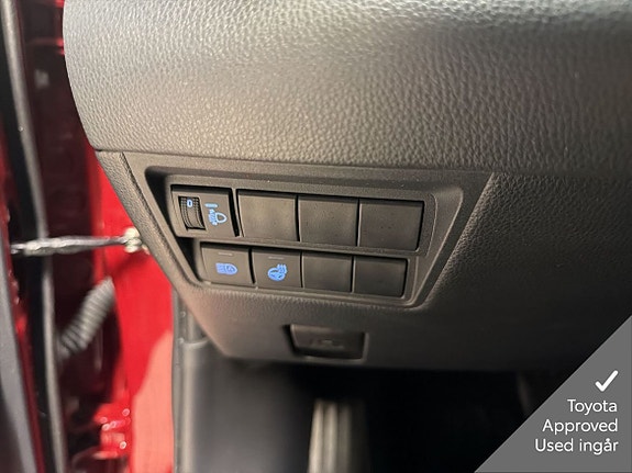 Toyota Yaris 11 of 13