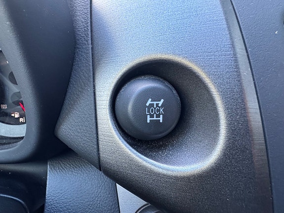 Toyota RAV4 20 of 21