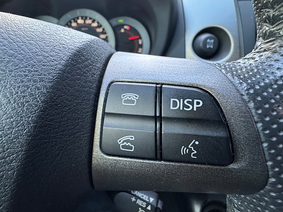 Toyota RAV4 19 of 21
