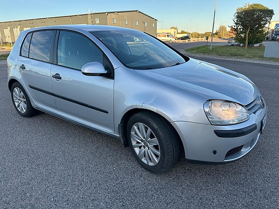 Volkswagen Golf V 4 of 13