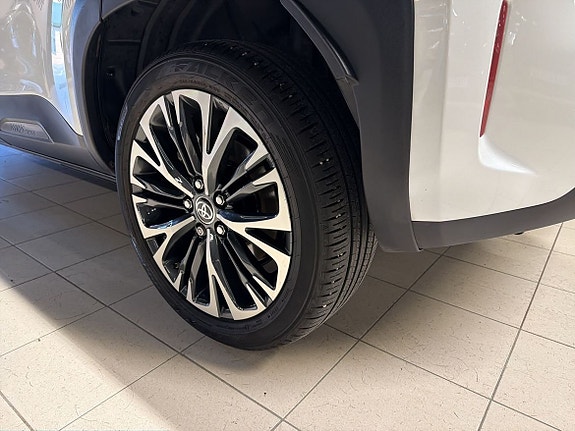Toyota Yaris Cross 13 of 18