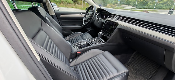 Volkswagen Passat 4 of 9