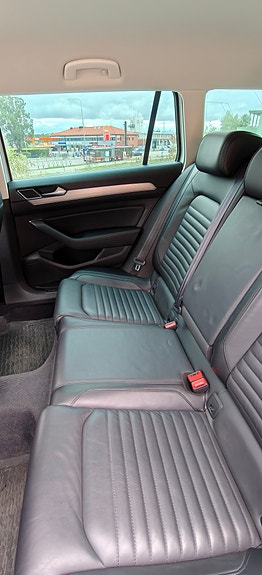 Volkswagen Passat 8 of 9
