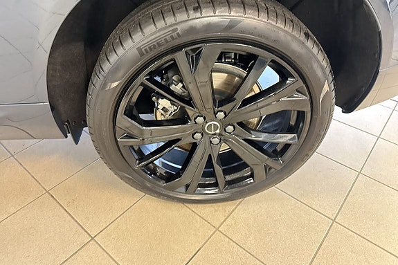 Volvo XC60 22 of 30