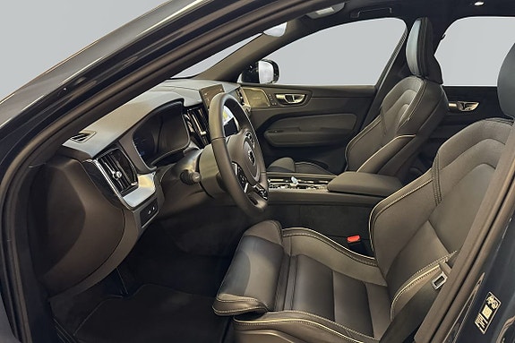 Volvo XC60 7 of 30