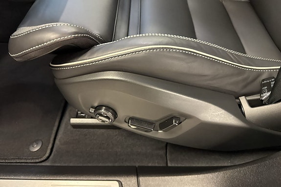Volvo XC60 24 of 30