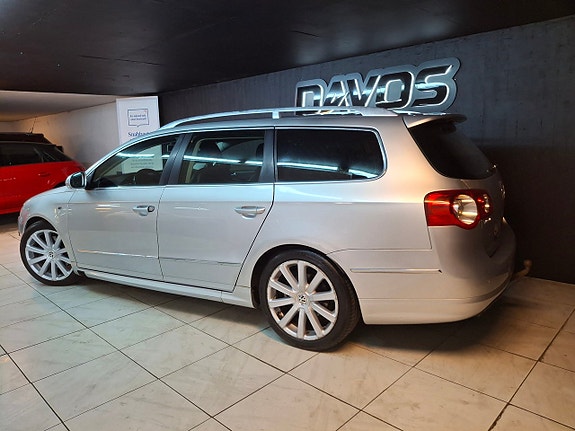 Volkswagen Passat 4 of 9