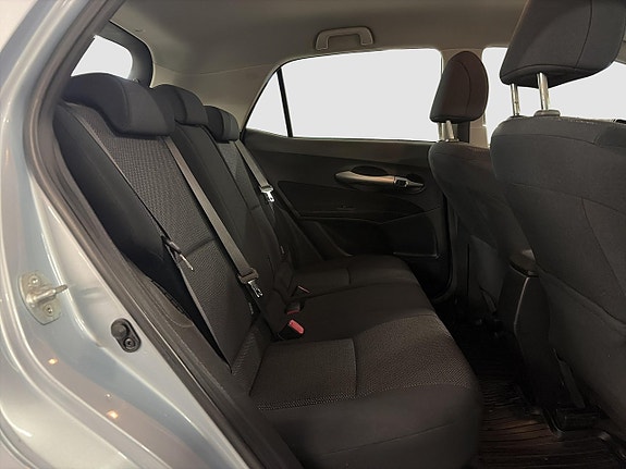 Toyota Auris 6 of 14