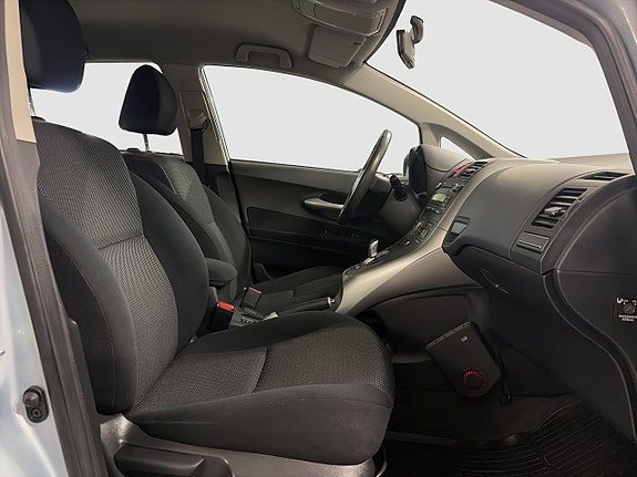Toyota Auris 4 of 14
