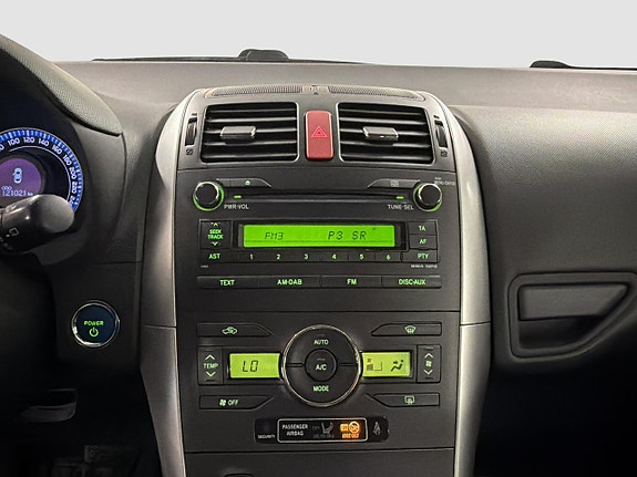 Toyota Auris 14 of 14