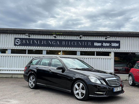 Mercedes-Benz E220 2 of 23