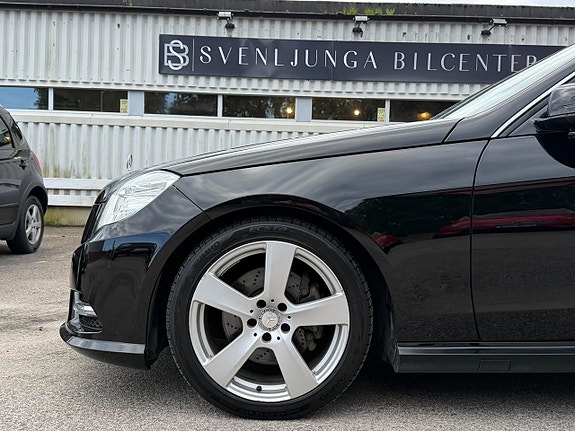 Mercedes-Benz E220 6 of 23