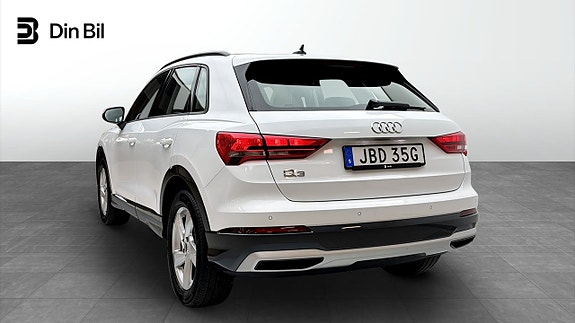 Audi Q3 3 of 15