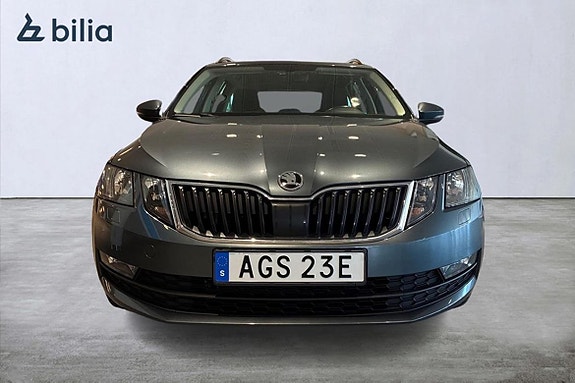 Skoda Octavia 2 of 17