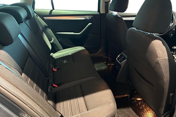 Skoda Octavia 13 of 17