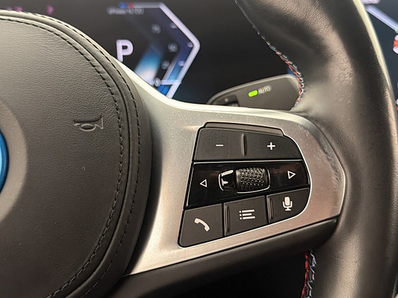 BMW i4 19 of 30