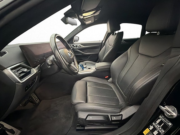 BMW i4 14 of 30
