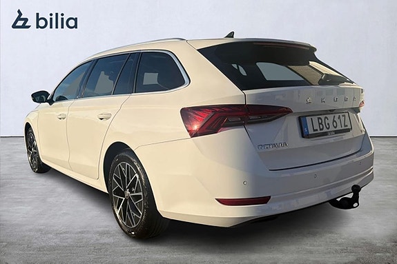 Skoda Octavia 2 of 15
