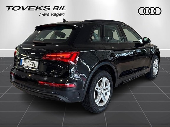 Audi Q5 5 of 16