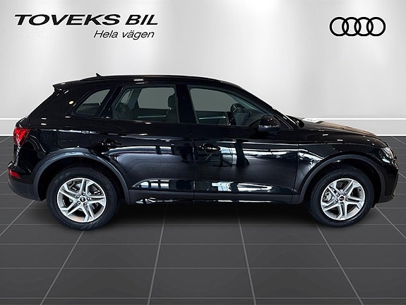 Audi Q5 4 of 16