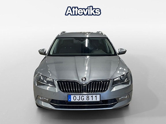 Skoda Superb 8 of 15