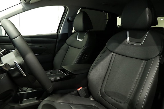 Hyundai Tucson 11 of 17