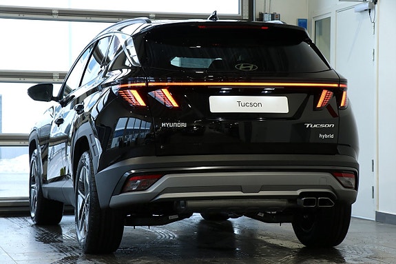 Hyundai Tucson 4 of 17
