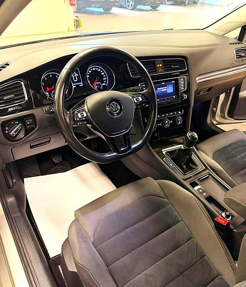 Volkswagen Golf I 11 of 19