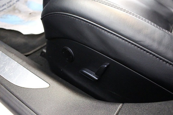 Tesla Model S 17 of 17