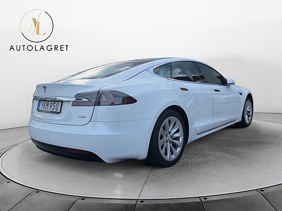Tesla Model S 6 of 17