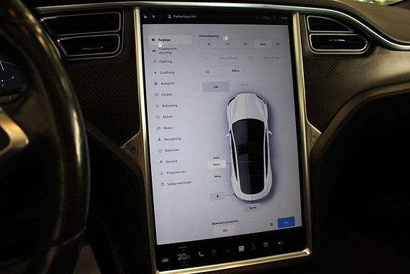 Tesla Model S 14 of 17