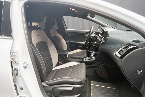 Kia ProCeed 16 of 24