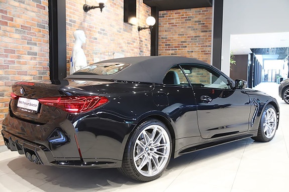 BMW M4 17 of 17