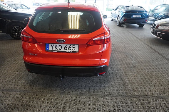 Ford Focus 4 of 6